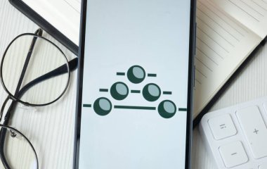 New York, ABD - 21 Haziran 2024: Abaküs Yaşam Logosu Telefon Ekranında, Şirket Simgesi.