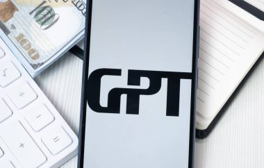 New York, ABD - 30 Haziran 2024: Telefon Ekranında GPT Grubu Logosu, Şirket Simgesi.