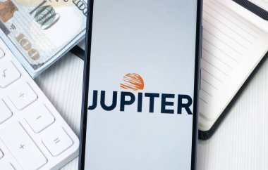 New York, ABD - 30 Haziran 2024: Jüpiter Fon Yönetim Logosu Telefon Ekranı, Şirket Simgesi.