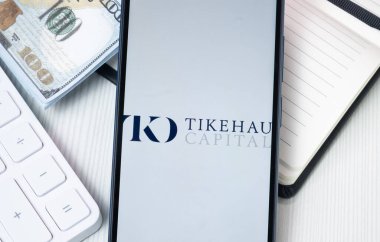 New York, ABD - 30 Haziran 2024: Tikehau Capital Logosu Telefon Ekranında, Şirket Simgesi.