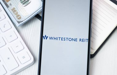 New York, ABD - 30 Haziran 2024: Whitestone REIT Logosu Telefon Ekranı, Şirket Simgesi.