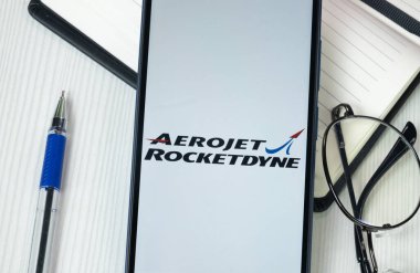 New York, ABD - 30 Haziran 2024: Aerojet Rocketdyne Logosu Telefon Ekranı, Şirket Simgesi.