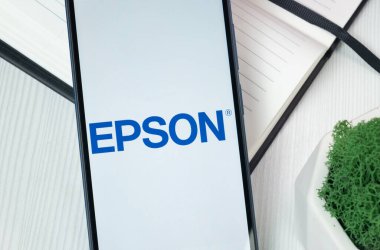 New York, ABD - 30 Haziran 2024: Epson Logosu veya Telefon Ekranında Simge.