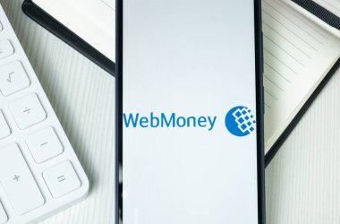 New York, ABD - 30 Haziran 2024: WebMoney Logo veya Telefon Ekranında Simge.
