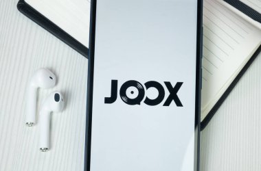 New York, ABD - 30 Haziran 2024: Joox Logosu veya Telefon Ekranında Simge.