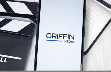 New York, ABD - 30 Haziran 2024: Griffin Medya Logosu veya Telefon Ekranında Simge.