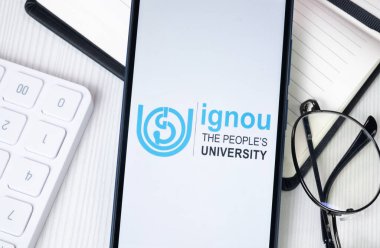 New York, ABD - 30 Haziran 2024: Halk Üniversitesi IGNOU Logosu veya Telefon Ekranındaki Simge.