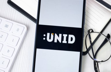 New York, ABD - 30 Haziran 2024: UNID Logosu veya Telefon Ekranında Simge.