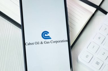 New York, ABD - 30 Haziran 2024: Cabot Petrol Gaz Logosu veya Telefon Ekranında Simge.