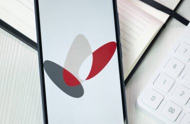 New York, ABD - 30 Haziran 2024: Woodside Petrol Logosu veya Telefon Ekranında Simge.