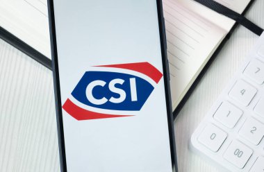 New York, ABD - 30 Haziran 2024: CSI Compressco Logosu Telefon Ekranı, Şirket Simgesi.