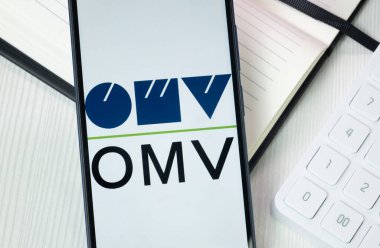 New York, ABD - 30 Haziran 2024: Telefon Ekranında OMV Logosu, Şirket Simgesi.