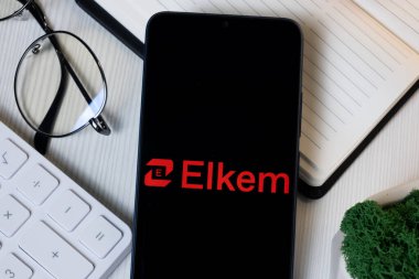 New York, ABD - 11 Haziran 2024: Elkem Logosu Telefon Ekranı, Şirket Simgesi.