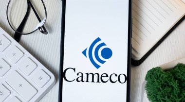 New York, ABD - 11 Haziran 2024: Cameco Logosu Telefon Ekranında, Şirket Simgesi.