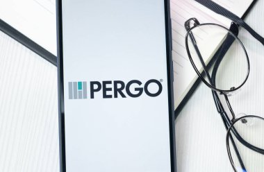 New York, ABD - 30 Haziran 2024: Pergo Logosu veya Telefon Ekranında Simge.
