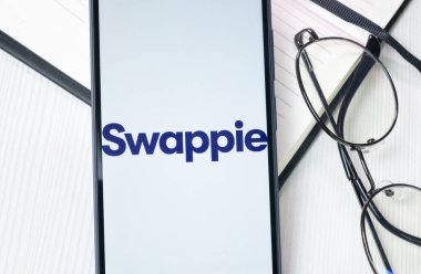 New York, ABD - 30 Haziran 2024: Swappie Logosu veya Telefon Ekranında Simge.