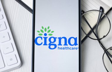 New York, ABD - 21 Haziran 2024: Cigna Şirketi Logosu Telefon Ekranı, Şirket Simgesi.