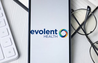 New York, ABD - 21 Haziran 2024: Telefon Ekranında Olay Sağlık Logosu, Şirket Simgesi.