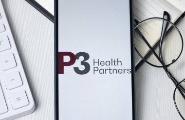 New York, ABD - 21 Haziran 2024: P3 Sağlık Ortakları Logosu Telefon Ekranı, Şirket Simgesi.
