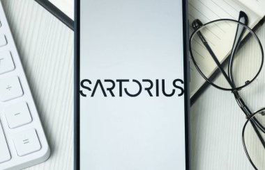 New York, ABD - 21 Haziran 2024: Sartorius Logosu Telefon Ekranında, Şirket Simgesi.