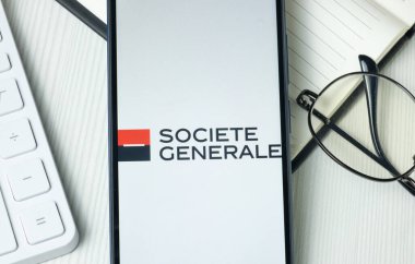 New York, ABD - 21 Haziran 2024: Societe Generale Logosu Telefon Ekranı, Şirket Simgesi.