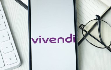 New York, ABD - 21 Haziran 2024: Vivendi Logosu Telefon Ekranı, Şirket Simgesi.