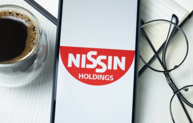 New York, ABD - 21 Haziran 2024: Nissin Gıda Logosu Telefon Ekranı, Şirket Simgesi.