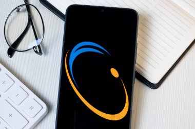 New York, ABD - 21 Haziran 2024: Suudi Elektrik Logosu Telefon Ekranında, Şirket Simgesi.