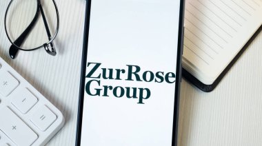 New York, ABD - 21 Haziran 2024: Zur Gül Grubu Logosu Telefon Ekranı, Şirket Simgesi.
