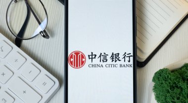 New York, ABD - 11 Haziran 2024: Çin CITIC Banka Logosu Telefon Ekranı, Şirket Simgesi.