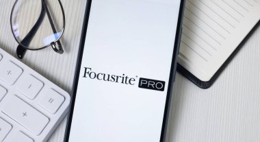 New York, ABD - 21 Haziran 2024: Telefon Ekranında Odaklanma Logosu, Şirket Simgesi.