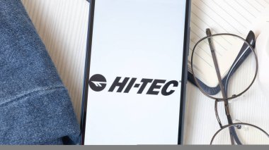 New York, ABD - 21 Haziran 2024: Hi-Tec Logosu Telefon Ekranı, Şirket Simgesi.