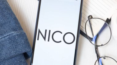 New York, ABD - 21 Haziran 2024: Telefon Ekranında Nico Logosu, Şirket Simgesi.