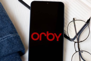 New York, ABD - 21 Haziran 2024: Telefon Ekranında Orby Logosu, Şirket Simgesi.