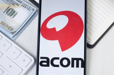 New York, ABD - 21 Haziran 2024: Telefon Ekranında Acom Logosu, Şirket Simgesi.