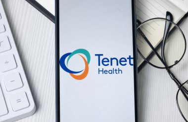 New York, ABD - 21 Haziran 2024: Telefon Ekranında Tenet Sağlık Logosu, Şirket Simgesi.