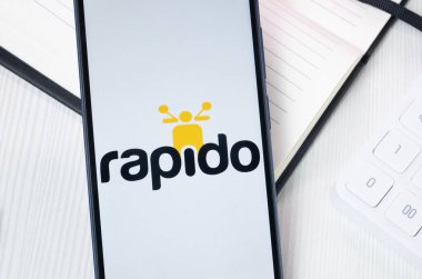 New York, ABD - 30 Haziran 2024: Rapido Logo veya Telefon Ekranında Simge.