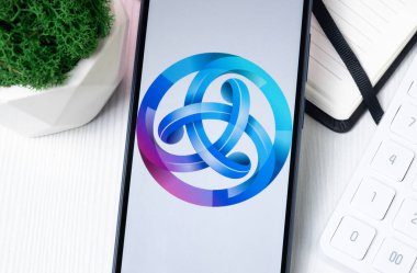 New York, ABD - 1 Ağustos 2024: Telefon Ekranında ASTR Logosu, Kripto Sikke Simgesi.