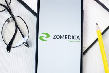 New York, ABD - 1 Ağustos 2024: Zomedica Eczacılık Logosu Telefon Ekranında, Şirket Simgesi Görünümünde.