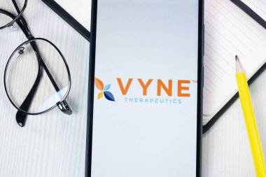 New York, ABD - 1 Ağustos 2024: VYNE Terapi Logosu Telefon Ekranında, Şirket Simgesi Görünümünde.