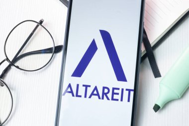 New York, ABD - 1 Ağustos 2024: Telefon Ekranında Altareit Logosu, Ekranda Şirket Simgesi.