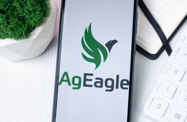 New York, ABD - 1 Ağustos 2024: AgEagle Hava Sistemleri Logosu Telefon Ekranında, Şirket Simgesi Görünümünde.