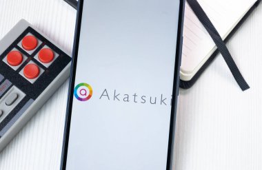 New York, ABD - 1 Ağustos 2024: Akatsuki Logosu Telefon Ekranı, Şirket Simgesi Ekranda.