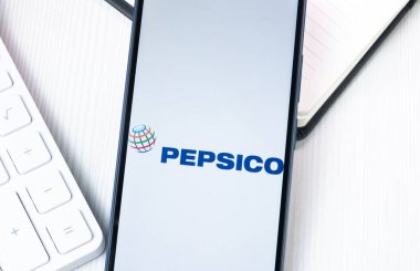 New York, ABD - 1 Ağustos 2024: Pepsico Logo Telefon Ekranı, Şirket Simgesi Ekranda.