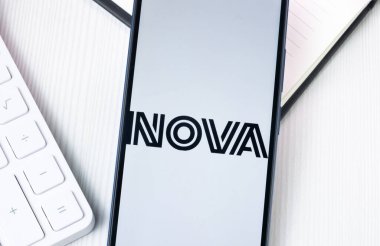 New York, ABD - 1 Ağustos 2024: Nova Klubburinn Logosu Telefon Ekranında, Şirket Simgesi Görünümünde.