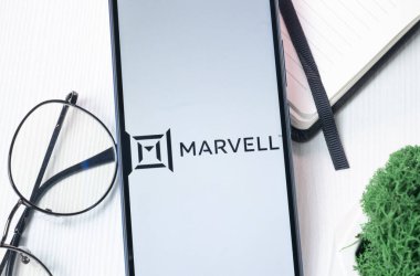 New York, ABD - 1 Ağustos 2024: Marvell Teknoloji Grubu Logosu Telefon Ekranında, Şirket Simgesi Görünümünde.