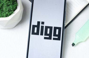 New York, ABD - 1 Ağustos 2024: Digg Logosu Telefon Ekranı, Simge Görünümü.