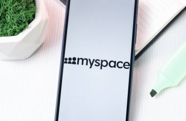 New York, ABD - 1 Ağustos 2024: Myspace Logosu Telefon Ekranında, Simgede Simge.