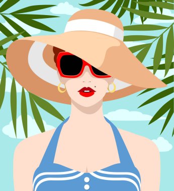 Büyük güneş şapkası takan, kırmızı güneş gözlüğü takan, güzel bir kadın. Mavi gökyüzü, açık bulutlar ve tropikal yapraklar karşısında şık bir yaz elbisesi giyiyor.