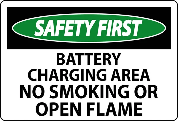 Safety First Sign Batterieladebereich Rauchverbot Oder Offene Flamme — Stockvektor